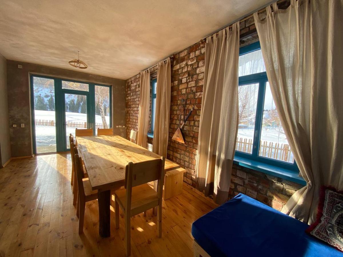 Darya Hostel Jyrgalan Eksteriør billede