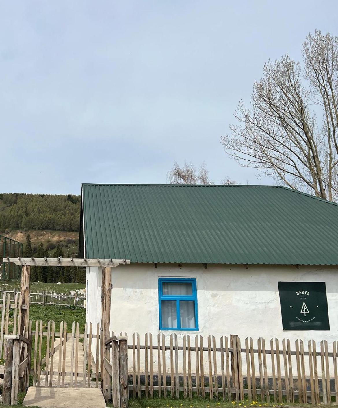 Darya Hostel Jyrgalan Eksteriør billede